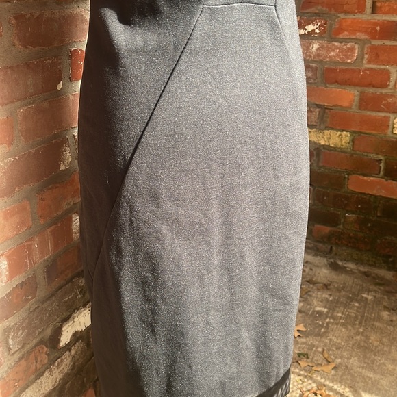 Banana Republic Cap Sleeve Black Dress size 6 - Picture 4 of 9